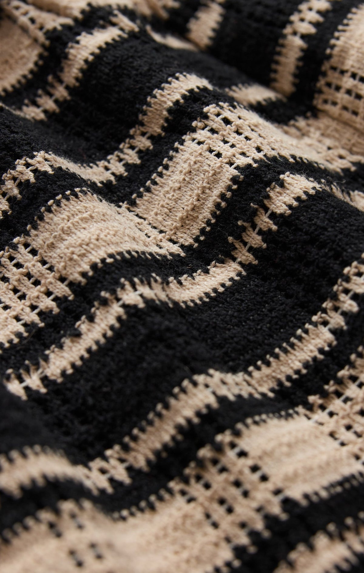 Arezzo Crochet Short