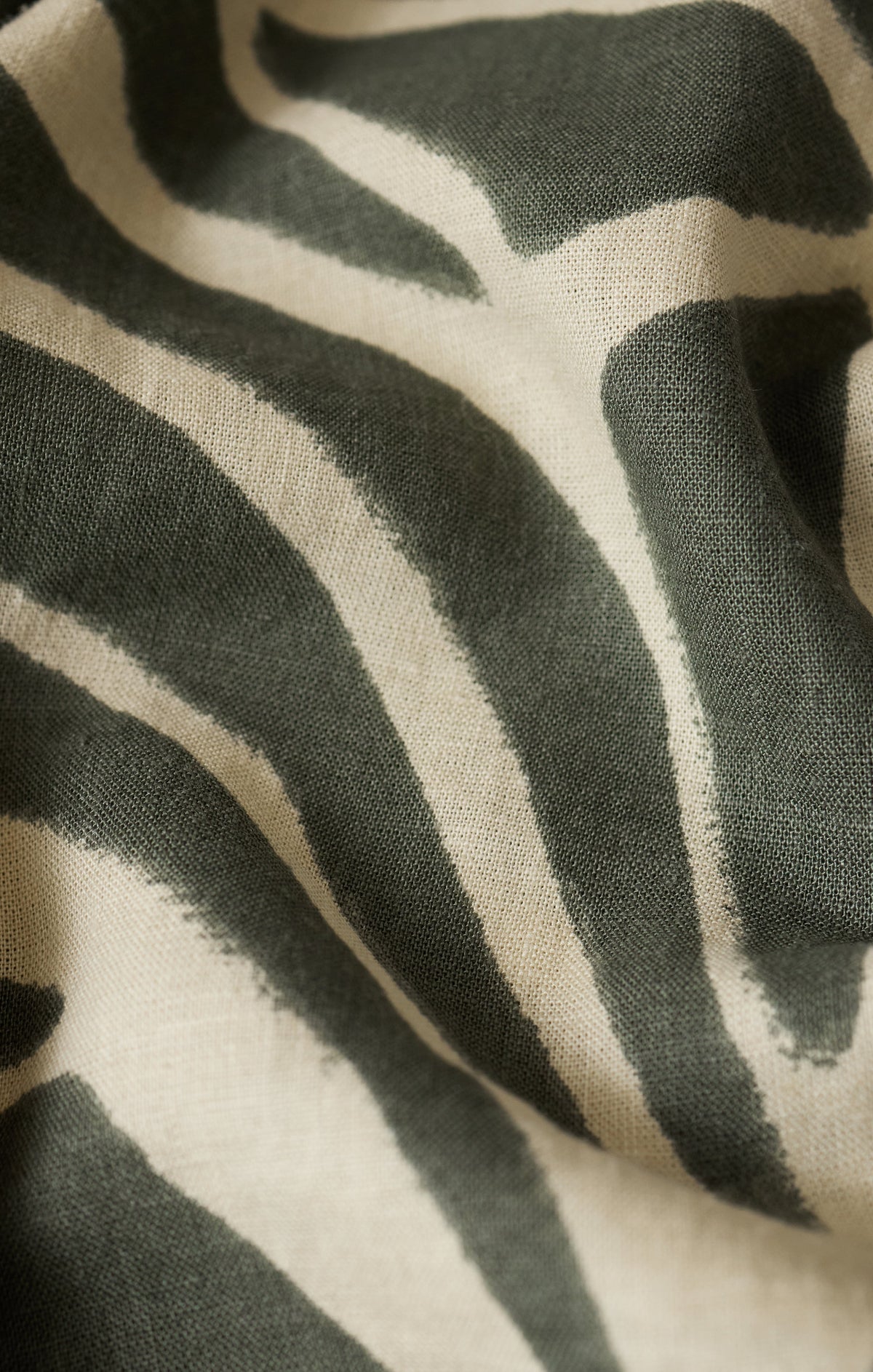 Cima Tova Palm Linen Short