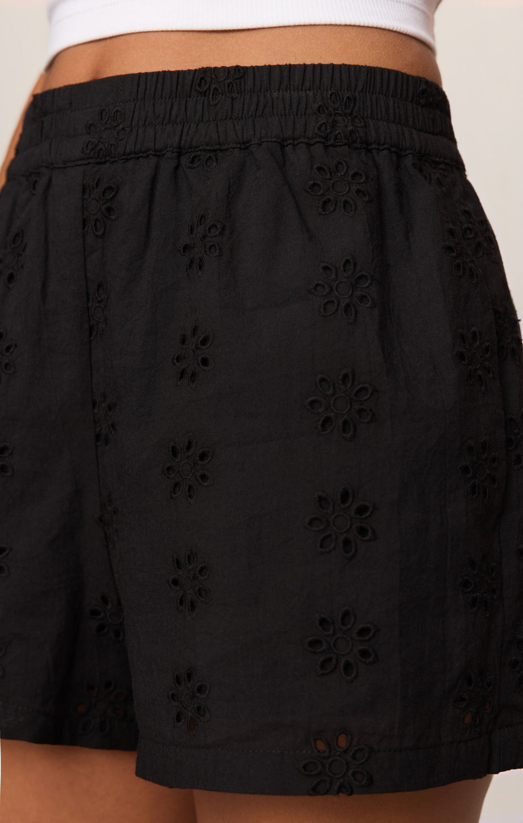 Nakita Eyelet Short