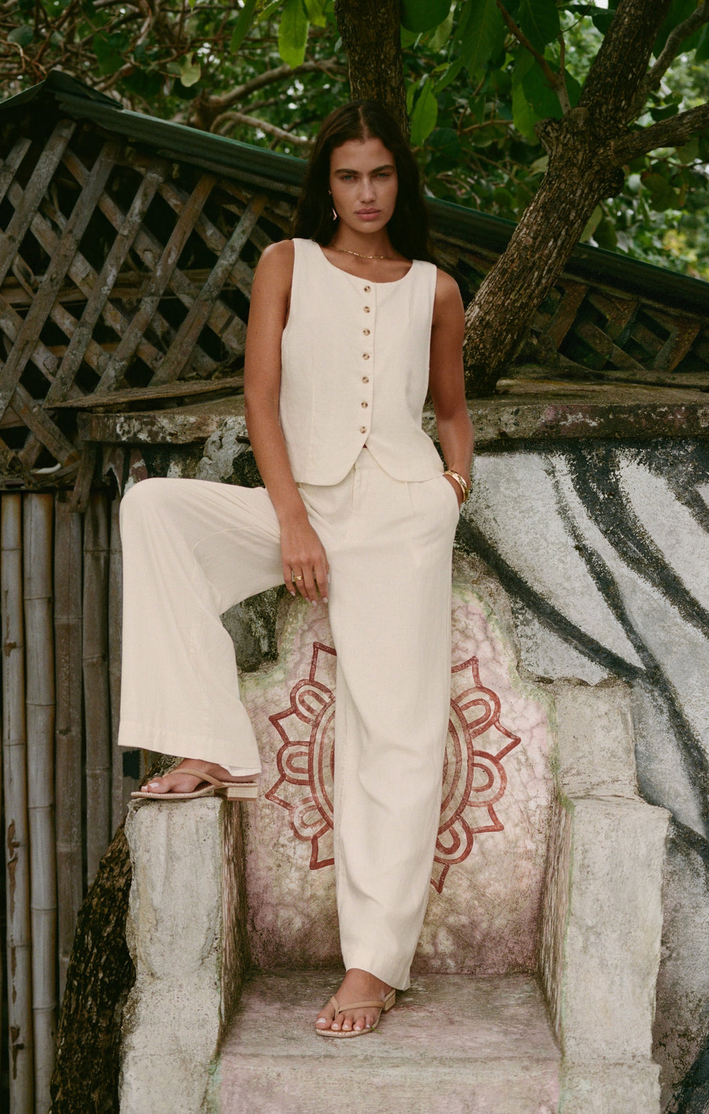 Roman Linen Vest