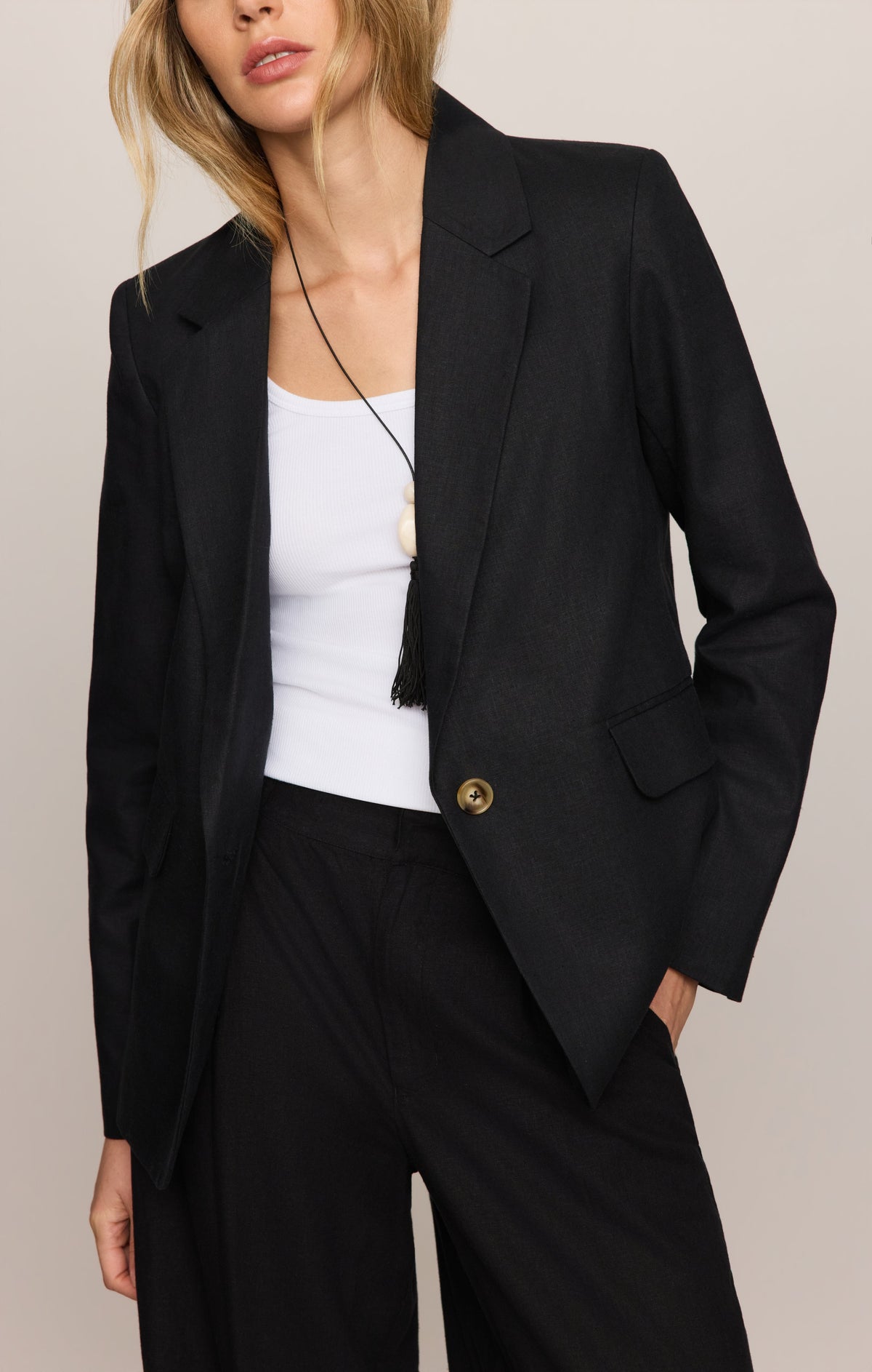Evan Linen Blazer